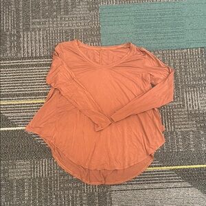 lululemon athletica Long Sleeve Tee in Rust Orange